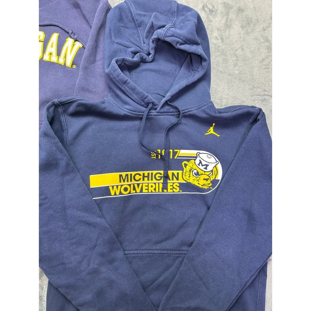 Michigan Wolverines Blue Hoodie‎ Kids Size Medium NCAA College Football Bundle